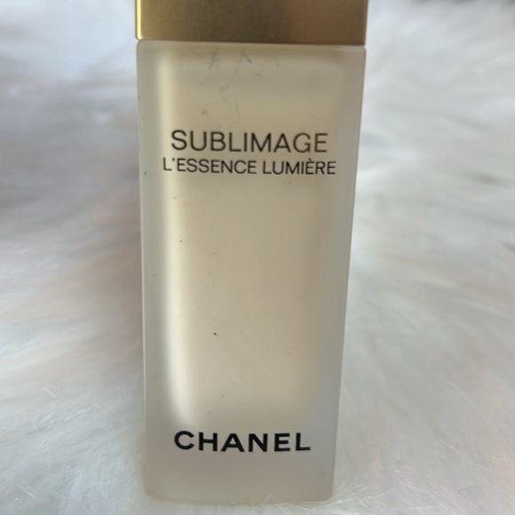 Chanel Sublimage L’Essence Lumiere - Picture 2 of 3